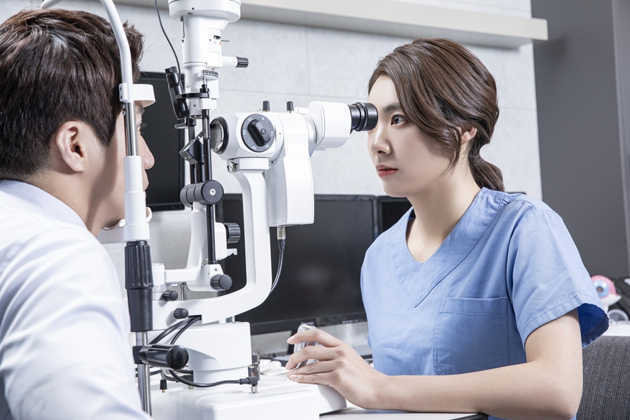 여의도망막 검사에서 비문증과 망막열공을 구분하는 방법