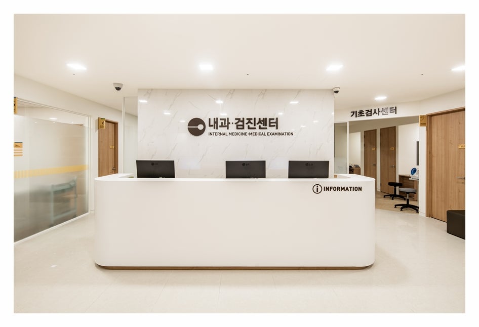 시야에 검은 커튼이 친다면 — 여의도 망막박리 응급 신호